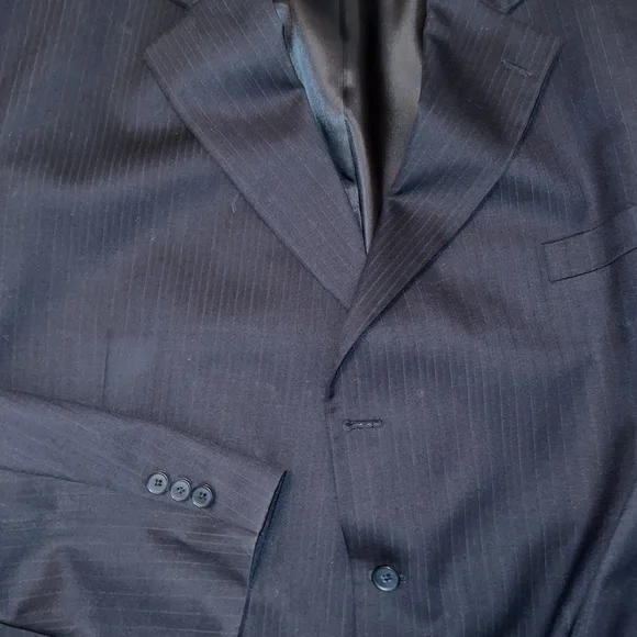 Big and tall men’s suit - Picture 6 of 8